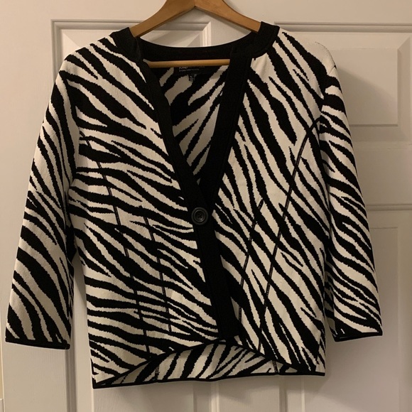 Jones NY Petite - Black & White Zebra Print Cardigan - Picture 1 of 6